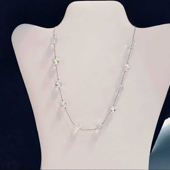 NWOT Pretty Aurora Borealis Necklace and Earring Set - Picture 4 of 11